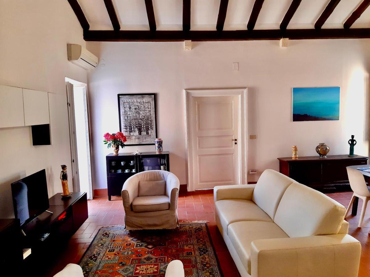 Appartamento Raffinato In Palazzo Antico Centro Storico Ortigia Syracuse