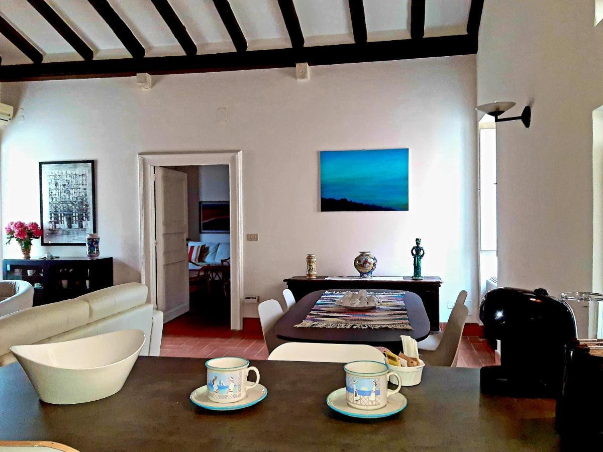 Appartamento Raffinato In Palazzo Antico Centro Storico Ortigia