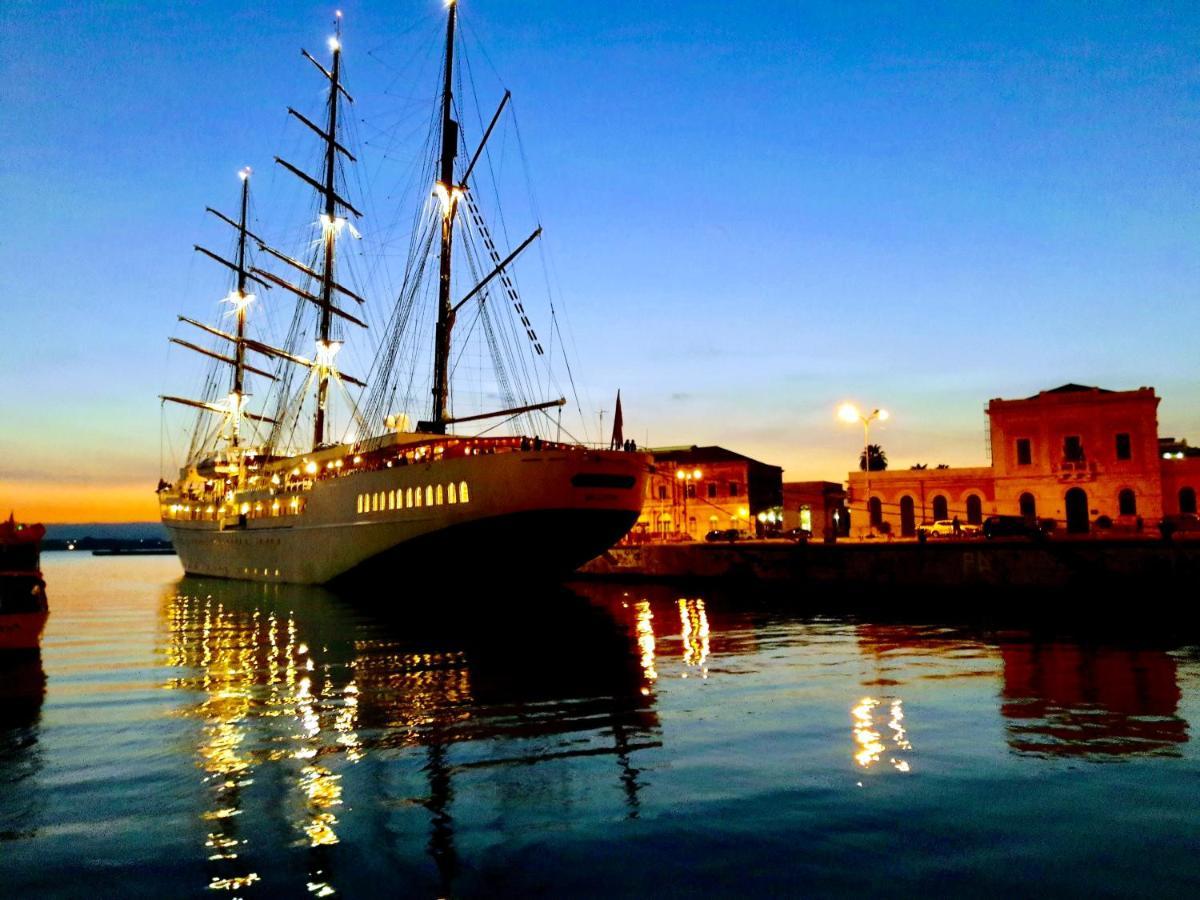 Incantevole In Palazzo Storico Ortigia Apartamento